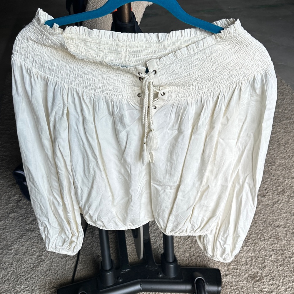 Sun & Shadow Cream Lace-Up Women's Shorts